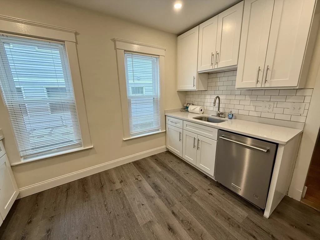 2 bed, 1 bath apartment for rent at 1049 Broadway Unit 1, Teele Square — photo 6 of 12