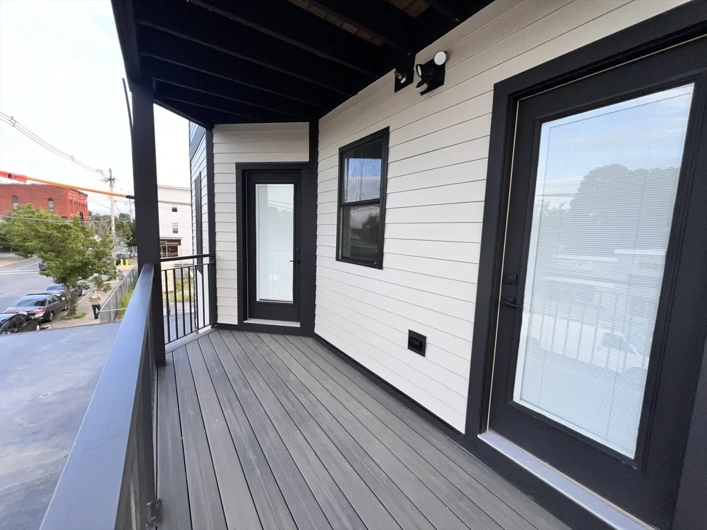 3 bed, 2 bath apartment for rent at 1049 Main St Unit 2, Brockton — photo 7 of 13