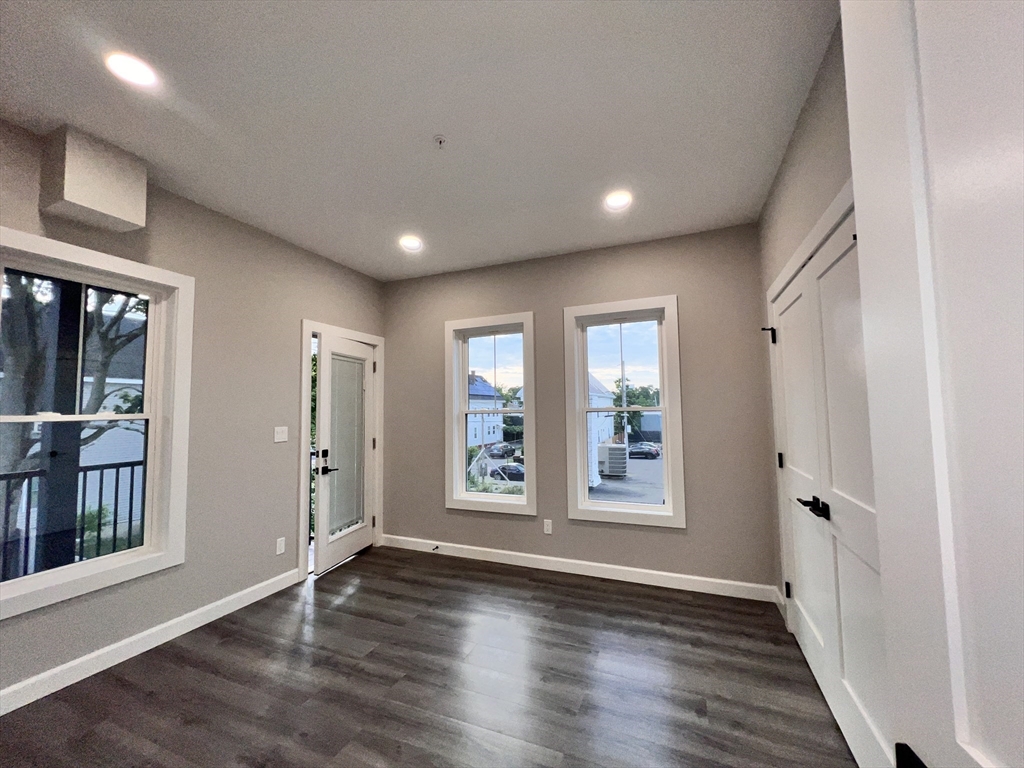 3 bed, 2 bath apartment for rent at 1049 Main St Unit 3, Brockton — photo 11 of 19
