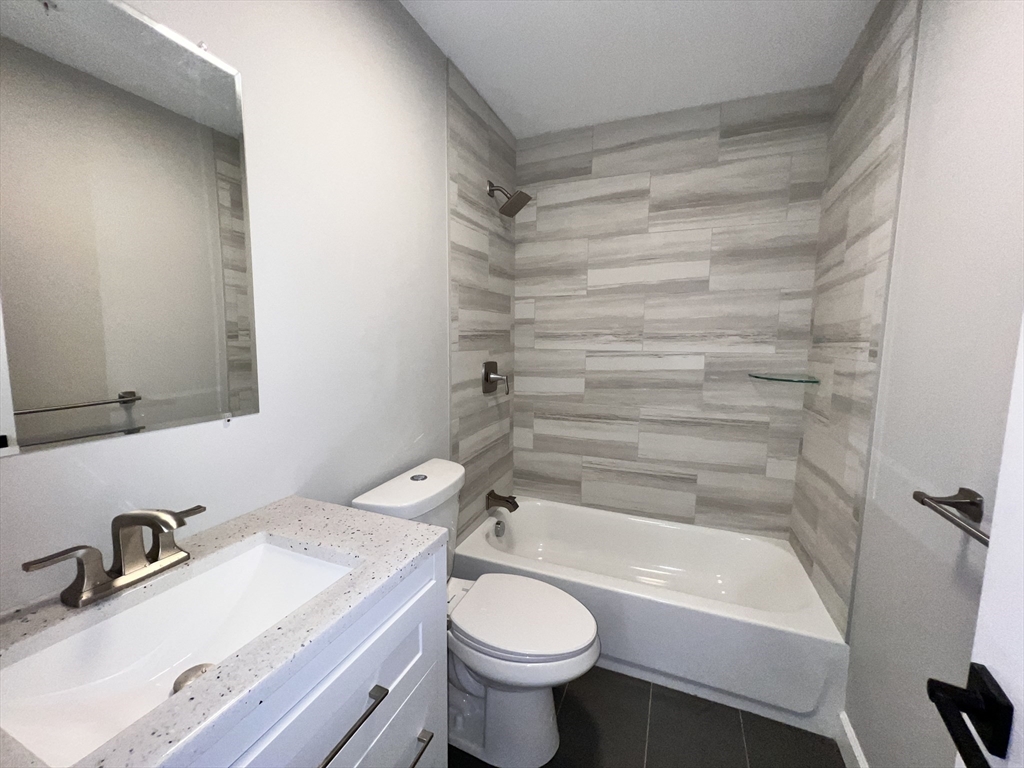 3 bed, 2 bath apartment for rent at 1049 Main St Unit 3, Brockton — photo 12 of 19