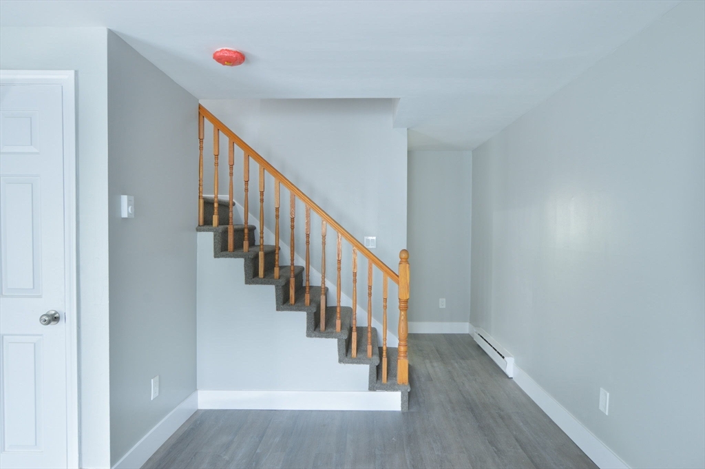 2 bed, 1 bath apartment for rent at 1049 Pleasant St Unit 6, New Bedford — photo 2 of 9