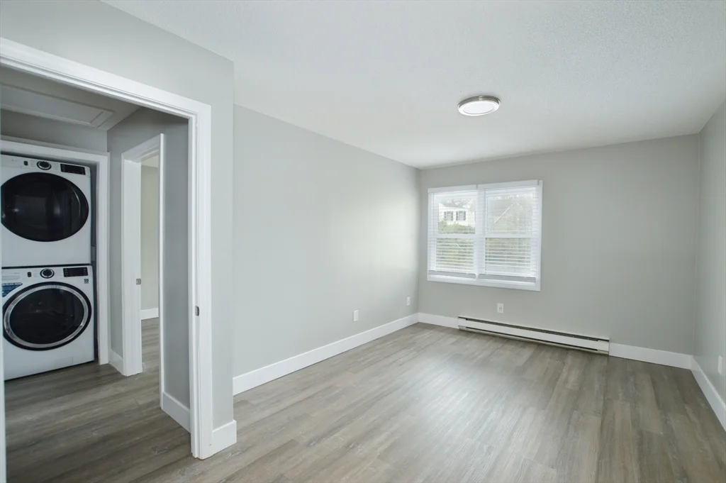 2 bed, 1 bath apartment for rent at 1049 Pleasant St Unit 7, New Bedford — photo 12 of 15