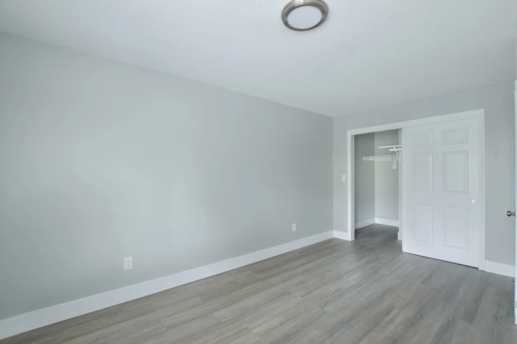 2 bed, 1 bath apartment for rent at 1049 Pleasant St Unit 7, New Bedford — photo 13 of 15