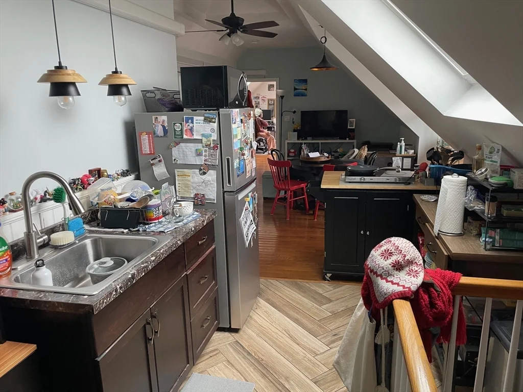 1 bed, 1 bath apartment for rent at 105-107 Harvard St Unit 3, Malden — photo 2 of 16