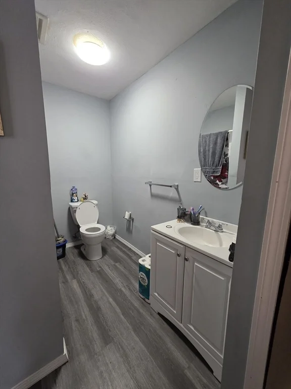 3 bed, 1 bath apartment for rent at 105 Arthur St Unit 1, Worcester — photo 14 of 15