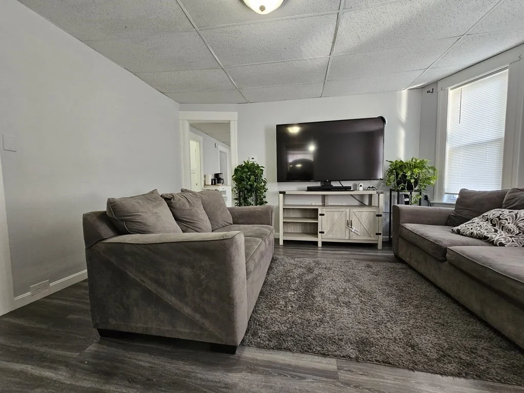 3 bed, 1 bath apartment for rent at 105 Arthur St Unit 3, Worcester — photo 3 of 19