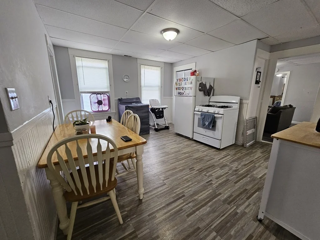 3 bed, 1 bath apartment for rent at 105 Arthur St Unit 3, Worcester — photo 6 of 19