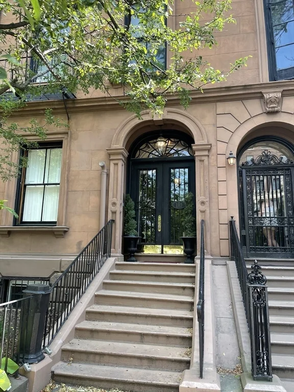 Studio bed, 1 bath apartment for rent at 105 Beacon St Unit 3, Back Bay — photo 12 of 12