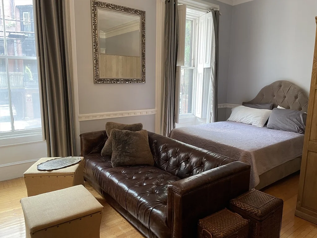 Studio bed, 1 bath apartment for rent at 105 Beacon St Unit 3, Back Bay — photo 7 of 12