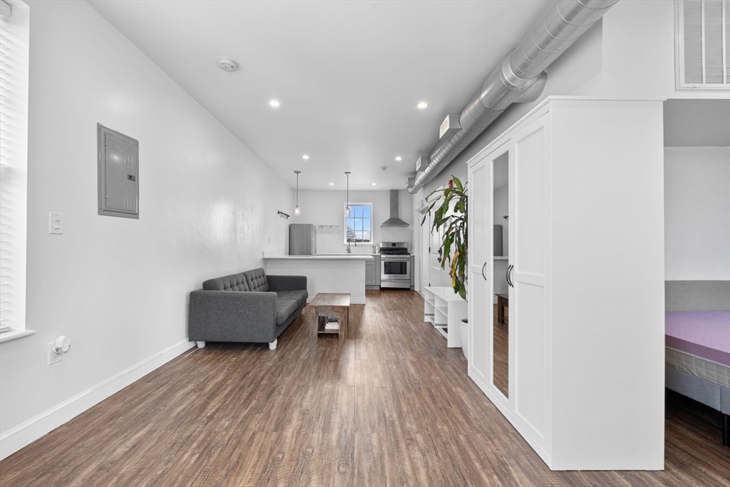 Studio bed, 1 bath apartment for rent at 105 Broadway Unit 2, Chelsea — photo 9 of 15