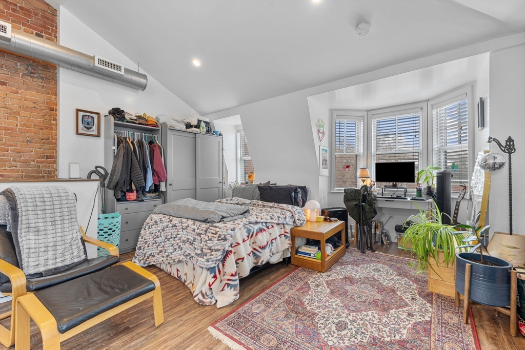 Studio bed, 1 bath apartment for rent at 105 Broadway Unit 3, Chelsea — photo 9 of 14