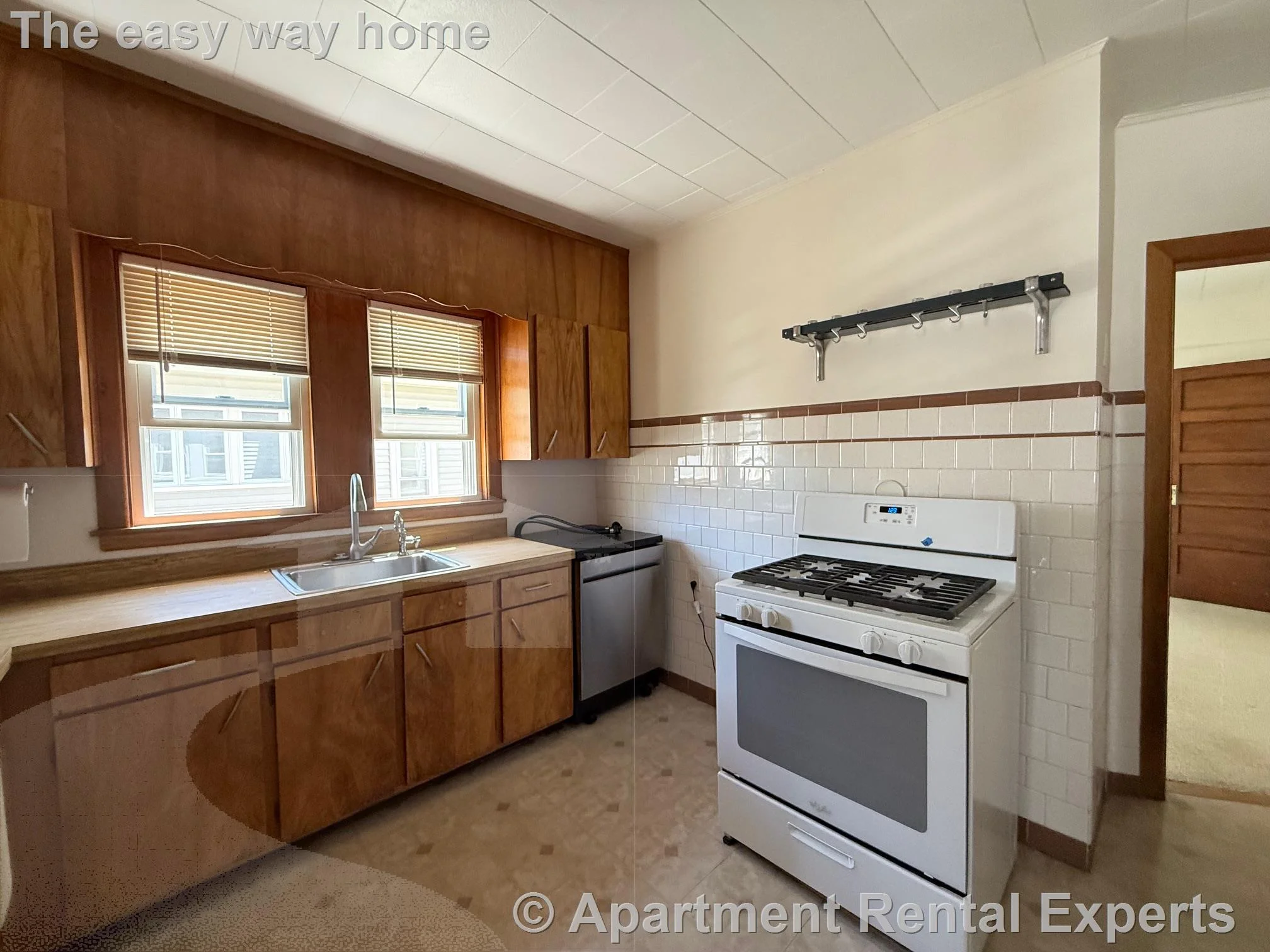 1 bed, 1 bath apartment for rent at 105 Bromfield Rd Unit 2, Tufts