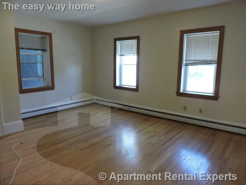 1 bed, 1 bath apartment for rent at 105 Brookline St Unit 1, Central Square — photo 1 of 11