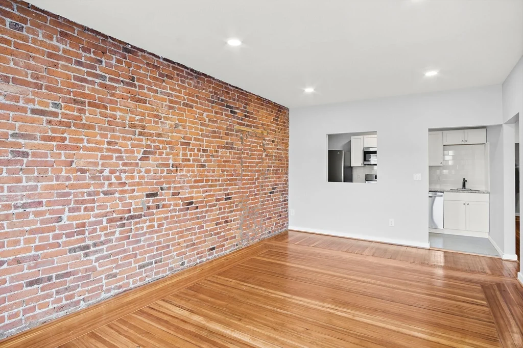 3 bed, 1 bath apartment for rent at 105 Brunswick St Unit 3, Boston — photo 6 of 17