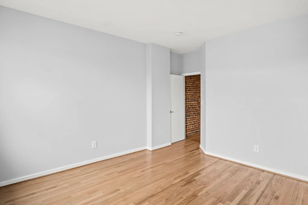 3 bed, 1 bath apartment for rent at 105 Brunswick St Unit 3, Boston — photo 15 of 17