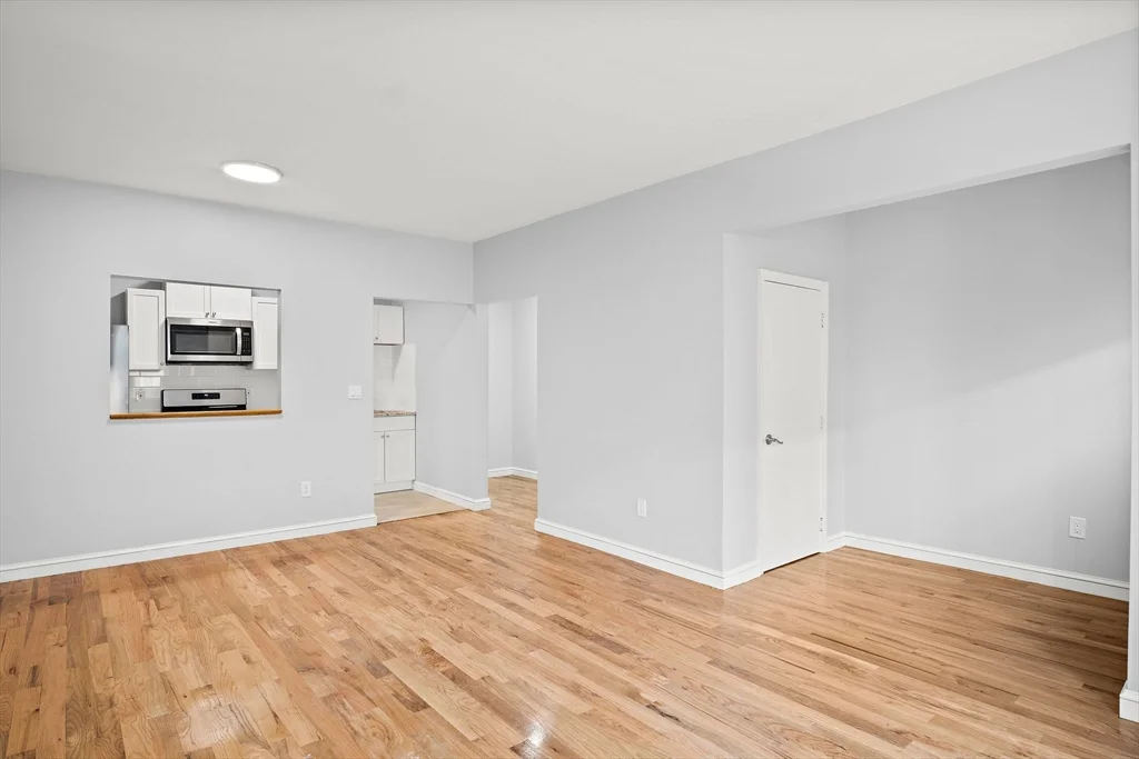 3 bed, 1 bath apartment for rent at 105 Brunswick St Unit 3, Boston — photo 3 of 17
