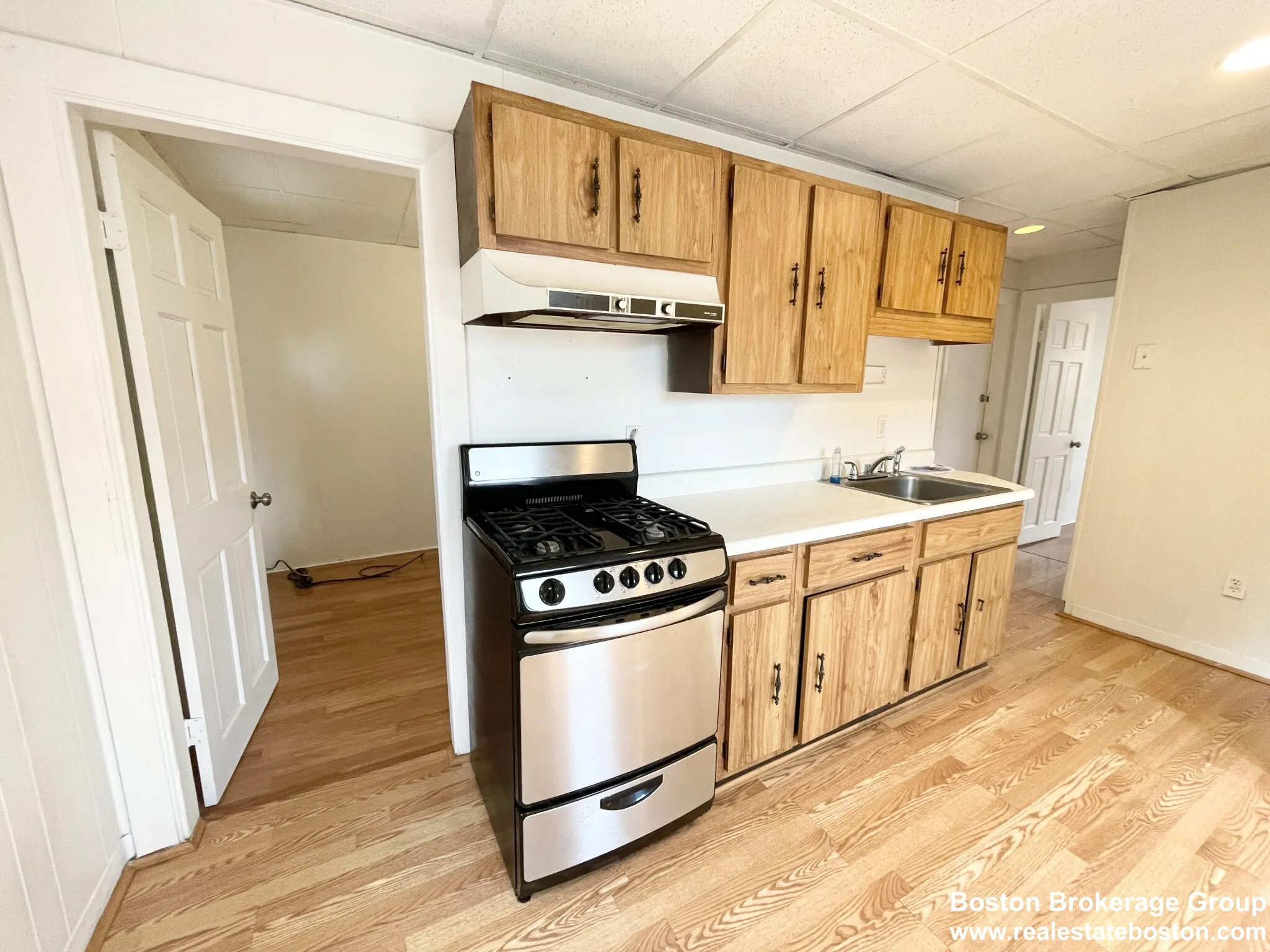 2 bed, 1 bath apartment for rent at 105 Buttonwood St Unit 2, Dorchester — photo 2 of 10