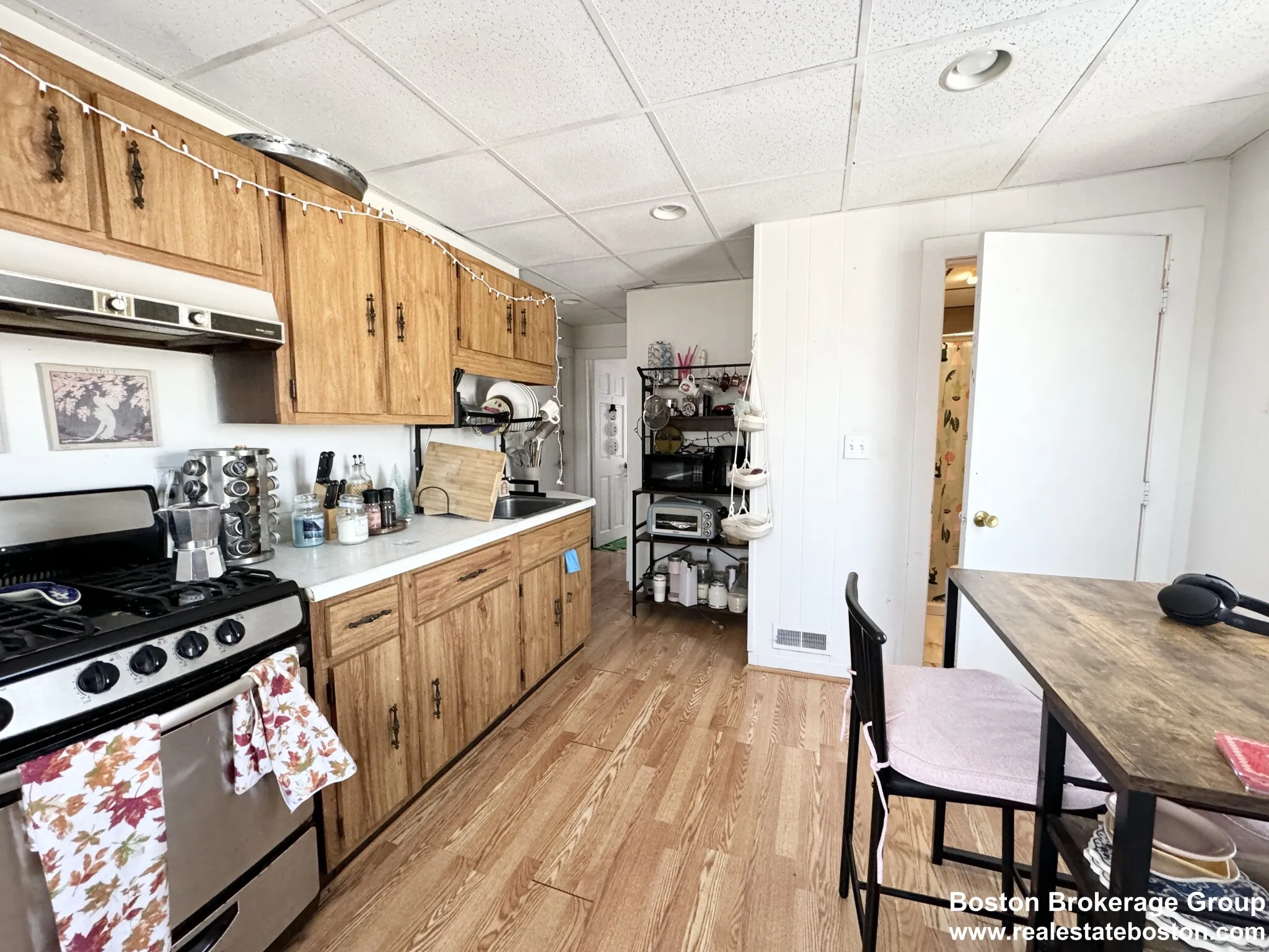 2 bed, 1 bath apartment for rent at 105 Buttonwood St Unit 2, Dorchester — photo 3 of 10