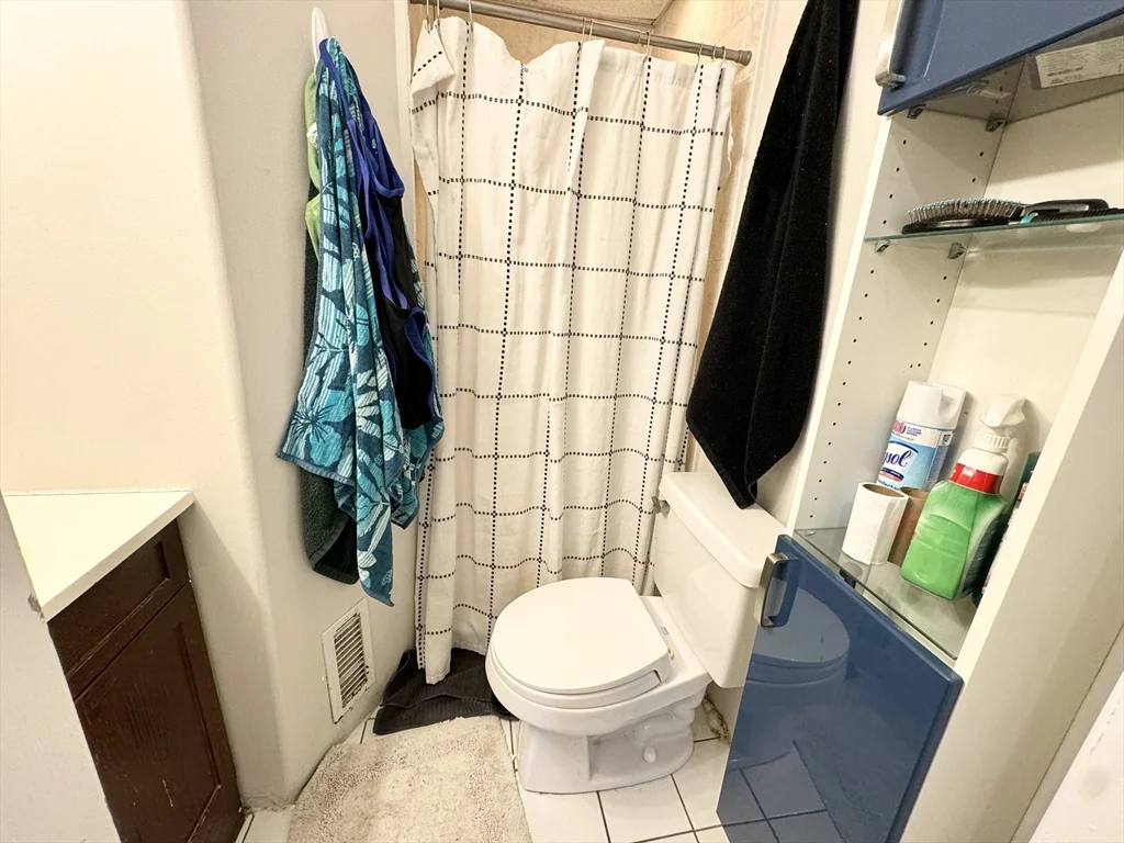 2 bed, 1 bath apartment for rent at 105 Buttonwood Unit 1, Dorchester — photo 6 of 6