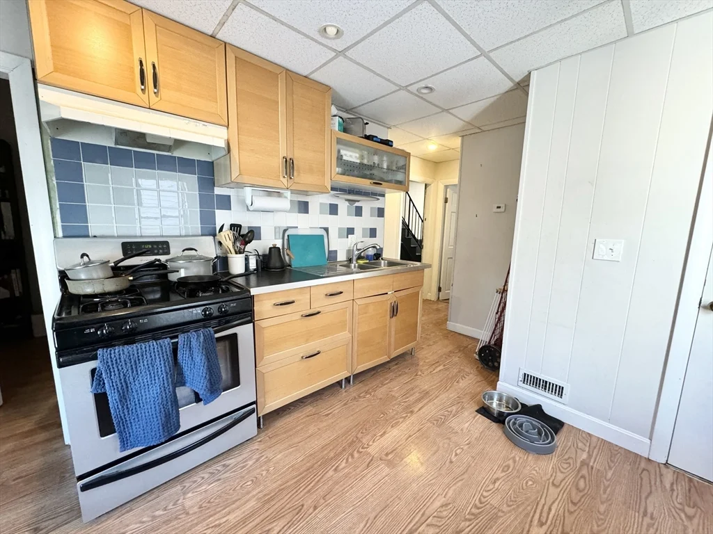 2 bed, 1 bath apartment for rent at 105 Buttonwood Unit 1, Dorchester