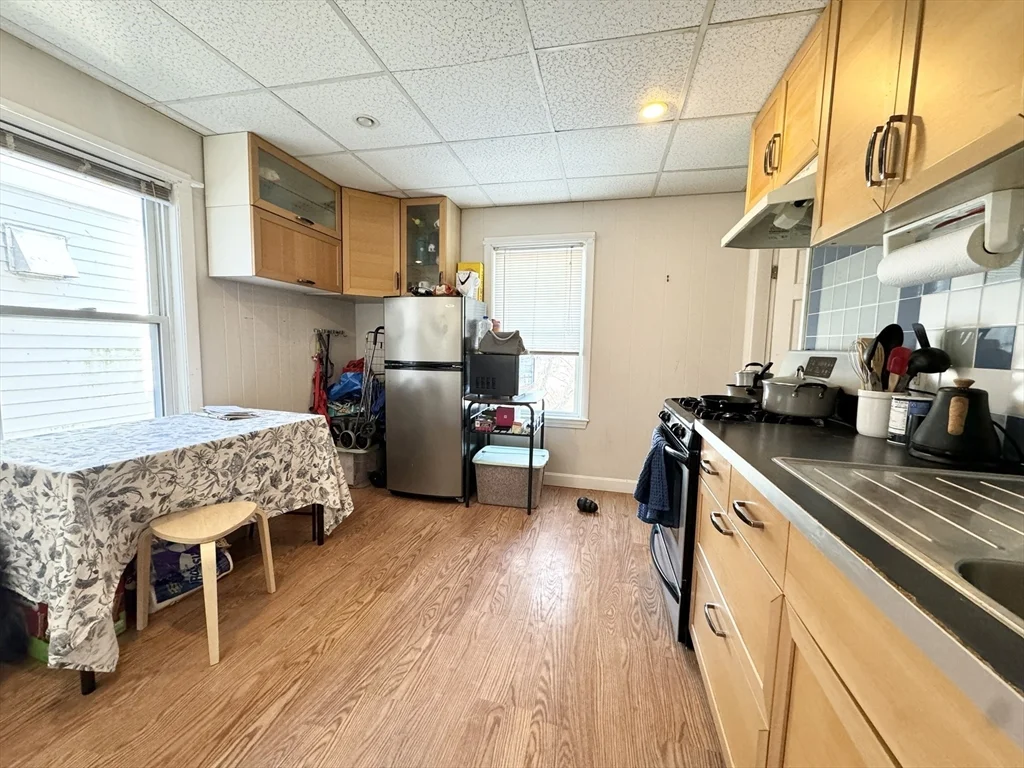 2 bed, 1 bath apartment for rent at 105 Buttonwood Unit 1, Dorchester — photo 2 of 6