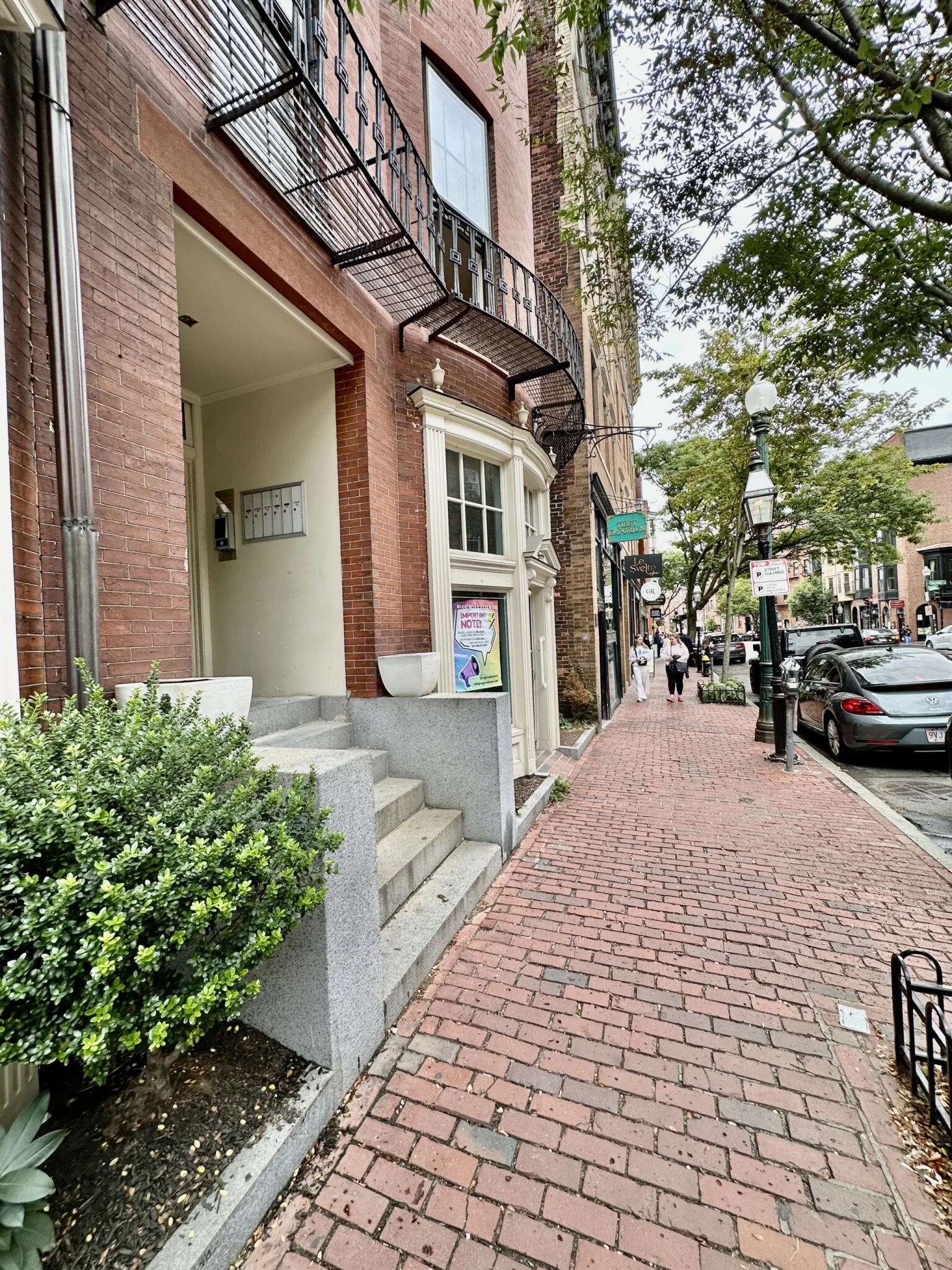 Studio bed, 1 bath apartment for rent at 105 Charles St Unit 1, Beacon Hill — photo 11 of 13