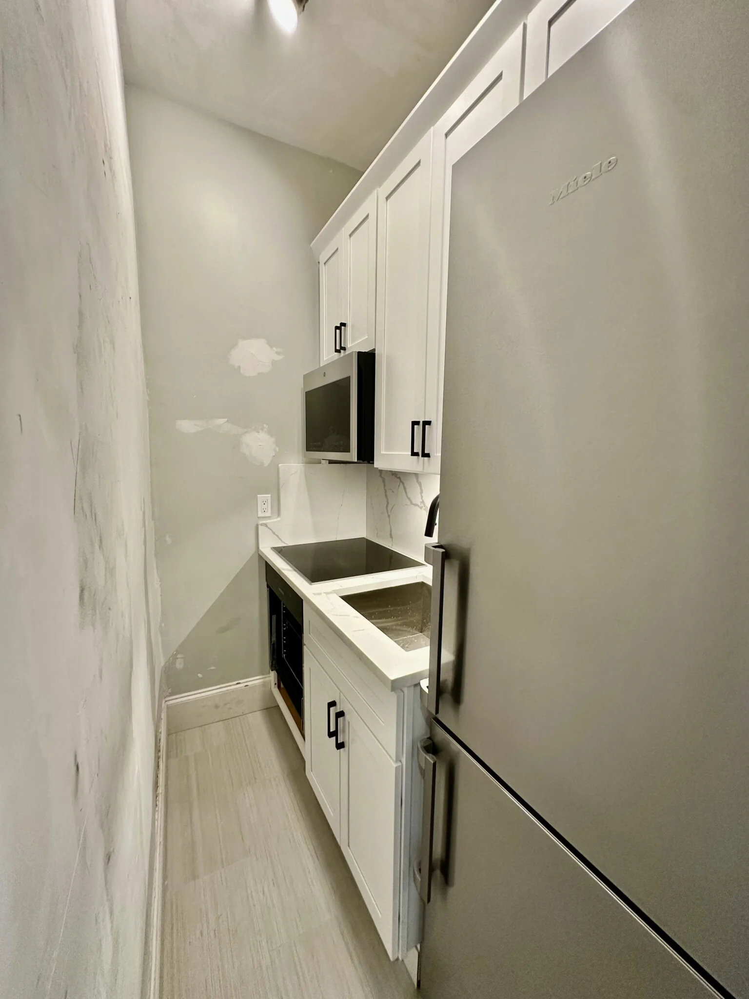 Studio bed, 1 bath apartment for rent at 105 Charles St Unit 2, Beacon Hill — photo 3 of 11