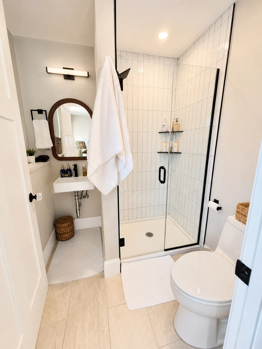Studio bed, 1 bath apartment for rent at 105 Charles St Unit 5, Beacon Hill — photo 4 of 15