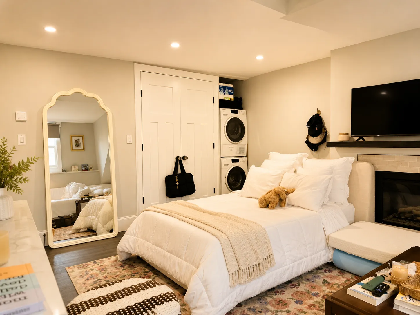 Studio bed, 1 bath apartment for rent at 105 Charles St Unit 5, Beacon Hill — photo 6 of 15