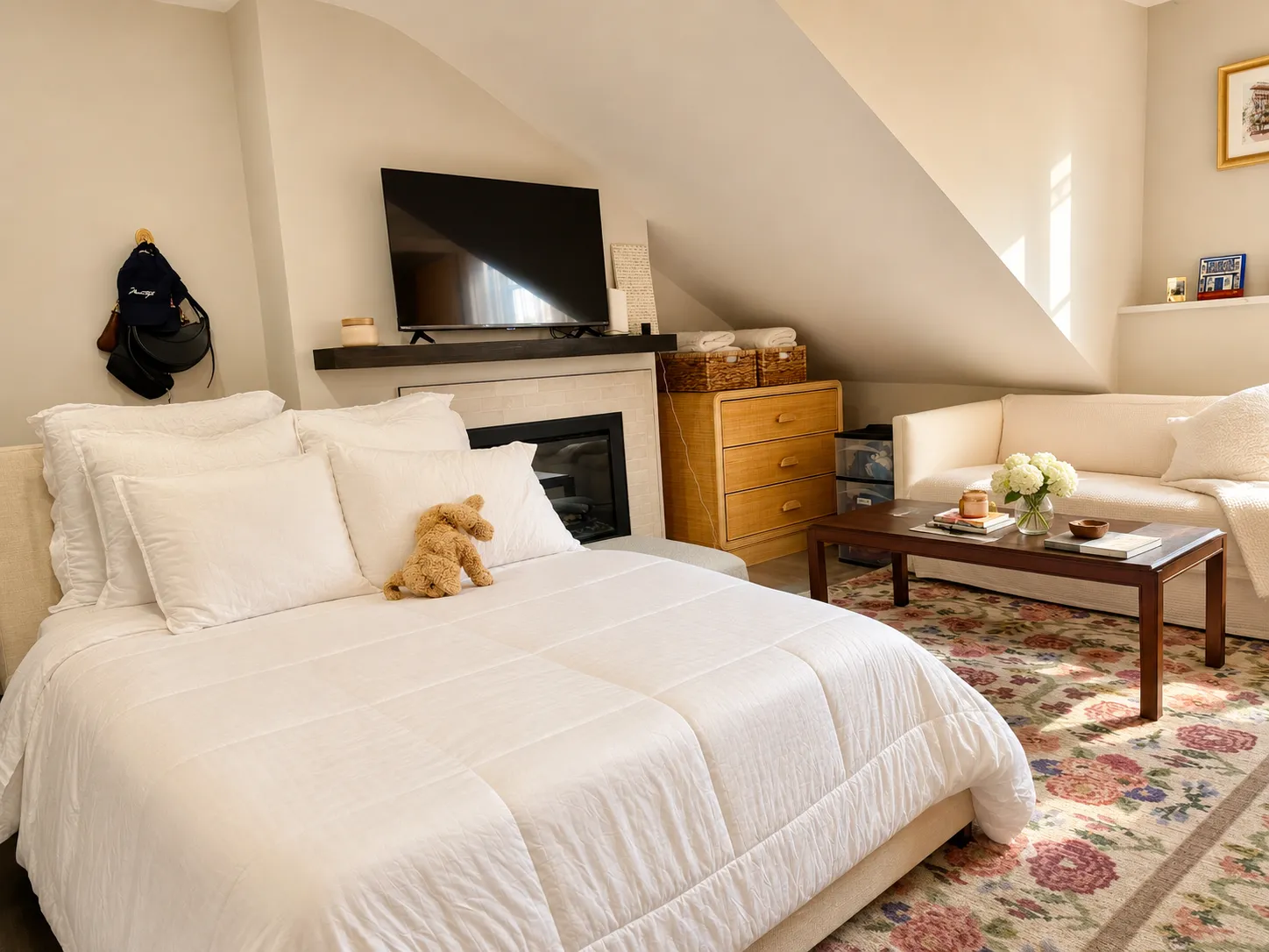 Studio bed, 1 bath apartment for rent at 105 Charles St Unit 5, Beacon Hill — photo 9 of 15