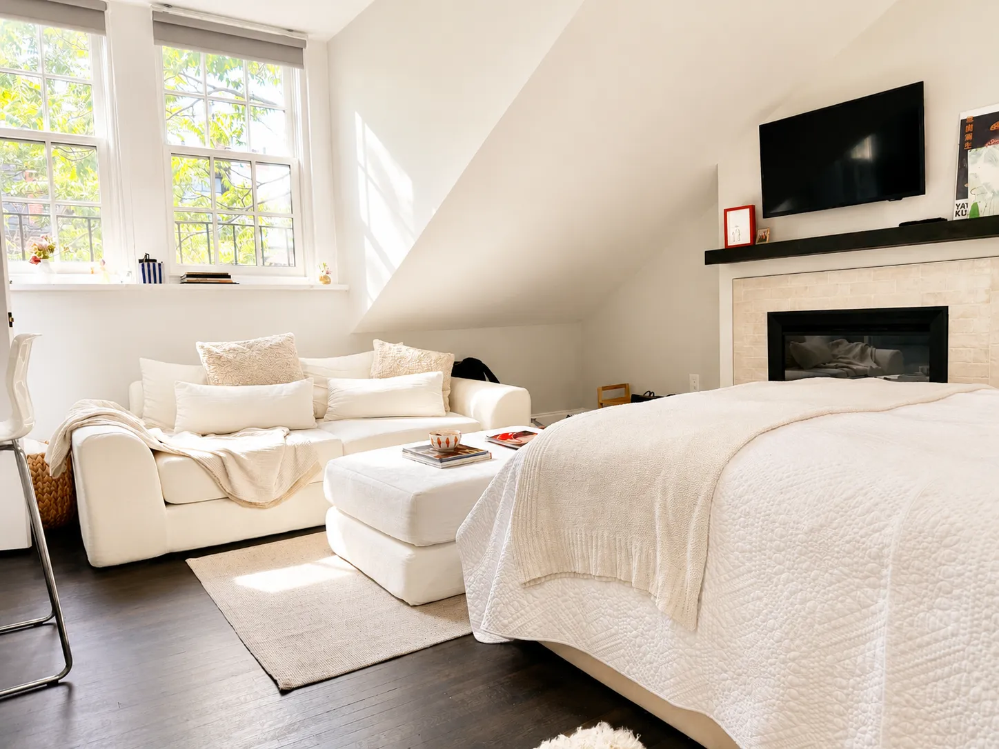 Studio bed, 1 bath apartment for rent at 105 Charles St Unit 6, Beacon Hill — photo 7 of 13
