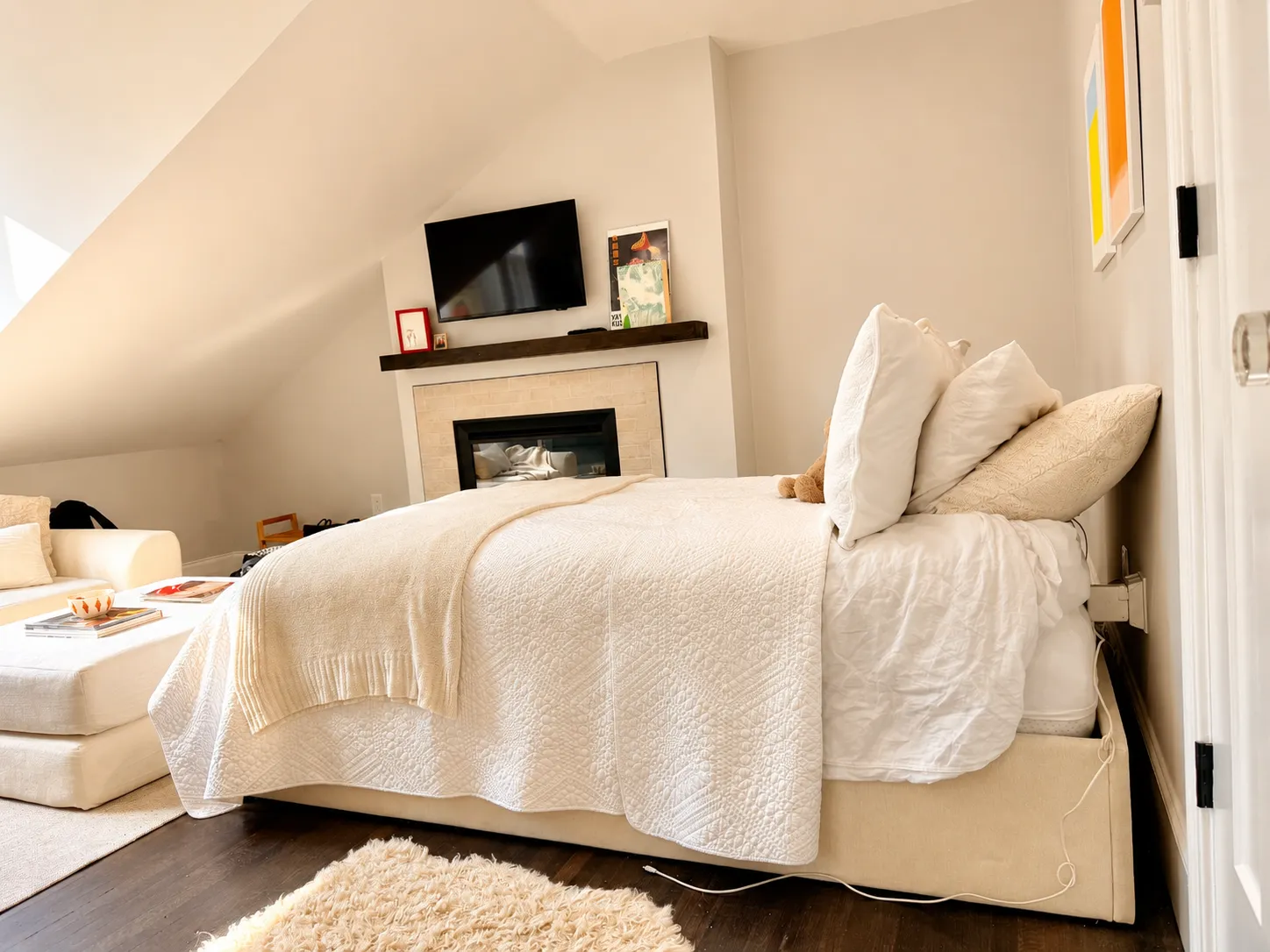 Studio bed, 1 bath apartment for rent at 105 Charles St Unit 6, Beacon Hill — photo 8 of 13