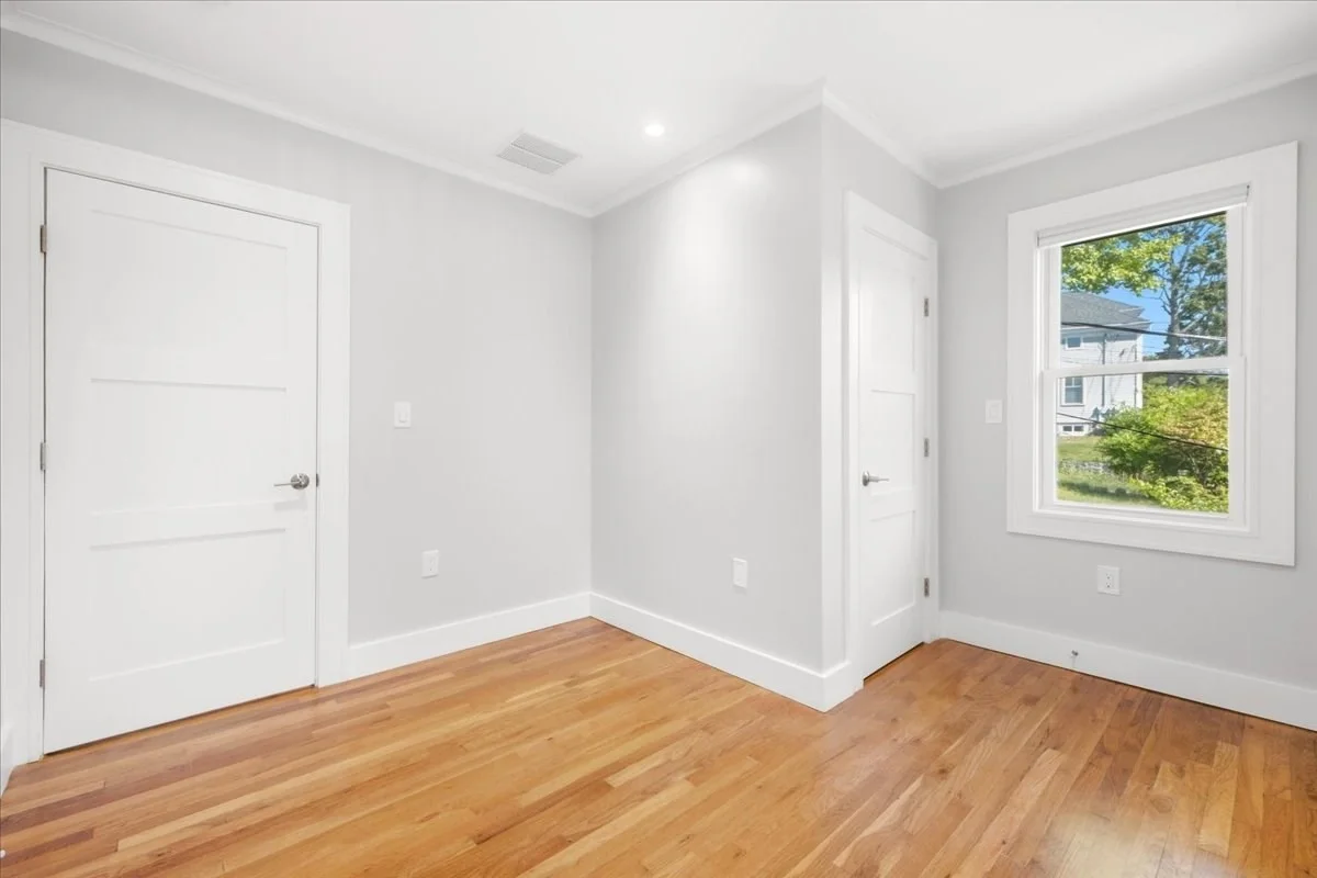 3 bed, 1 bath apartment for rent at 105 Child St Unit 2, Hyde Park — photo 23 of 42