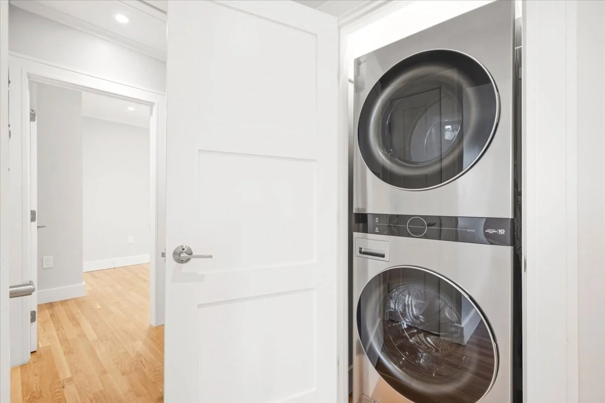 3 bed, 1 bath apartment for rent at 105 Child St Unit 2, Hyde Park — photo 29 of 42