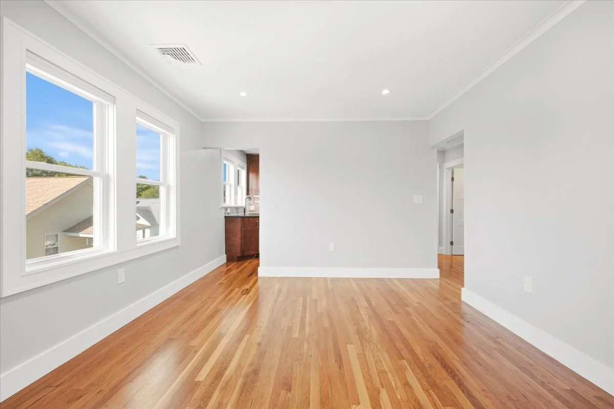 3 bed, 1 bath apartment for rent at 105 Child St Unit 2, Hyde Park — photo 8 of 42
