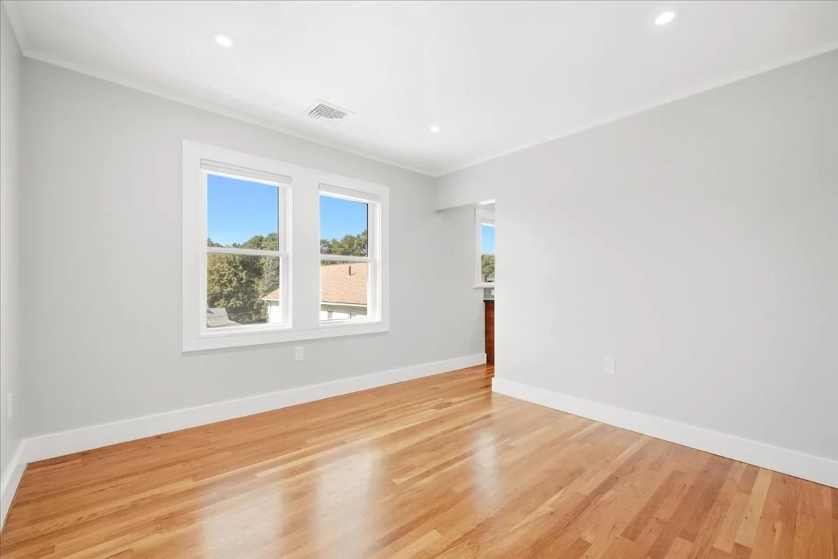 3 bed, 1 bath apartment for rent at 105 Child St Unit 2, Hyde Park — photo 10 of 42