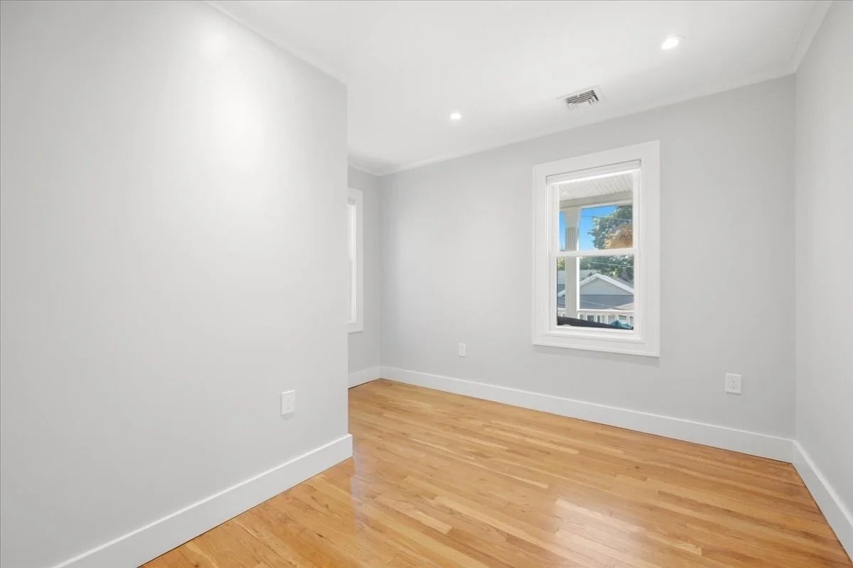 3 bed, 1 bath apartment for rent at 105 Child St Unit 2, Hyde Park — photo 22 of 42