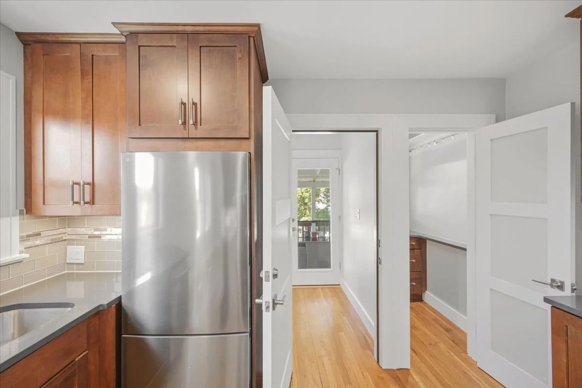 3 bed, 1 bath apartment for rent at 105 Child St Unit 2, Hyde Park — photo 16 of 42