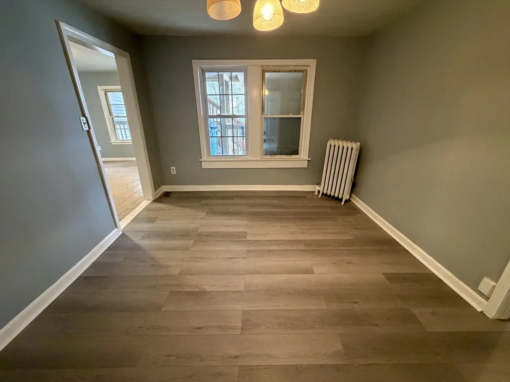 4 bed, 1 bath apartment for rent at 105 Clarendon St Unit 1, Fitchburg — photo 5 of 10