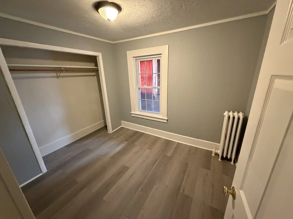 4 bed, 1 bath apartment for rent at 105 Clarendon St Unit 1, Fitchburg — photo 8 of 10