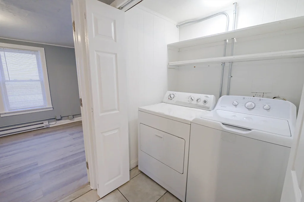 4 bed, 1 bath apartment for rent at 105 Clarendon St Unit 2, Fitchburg — photo 6 of 30