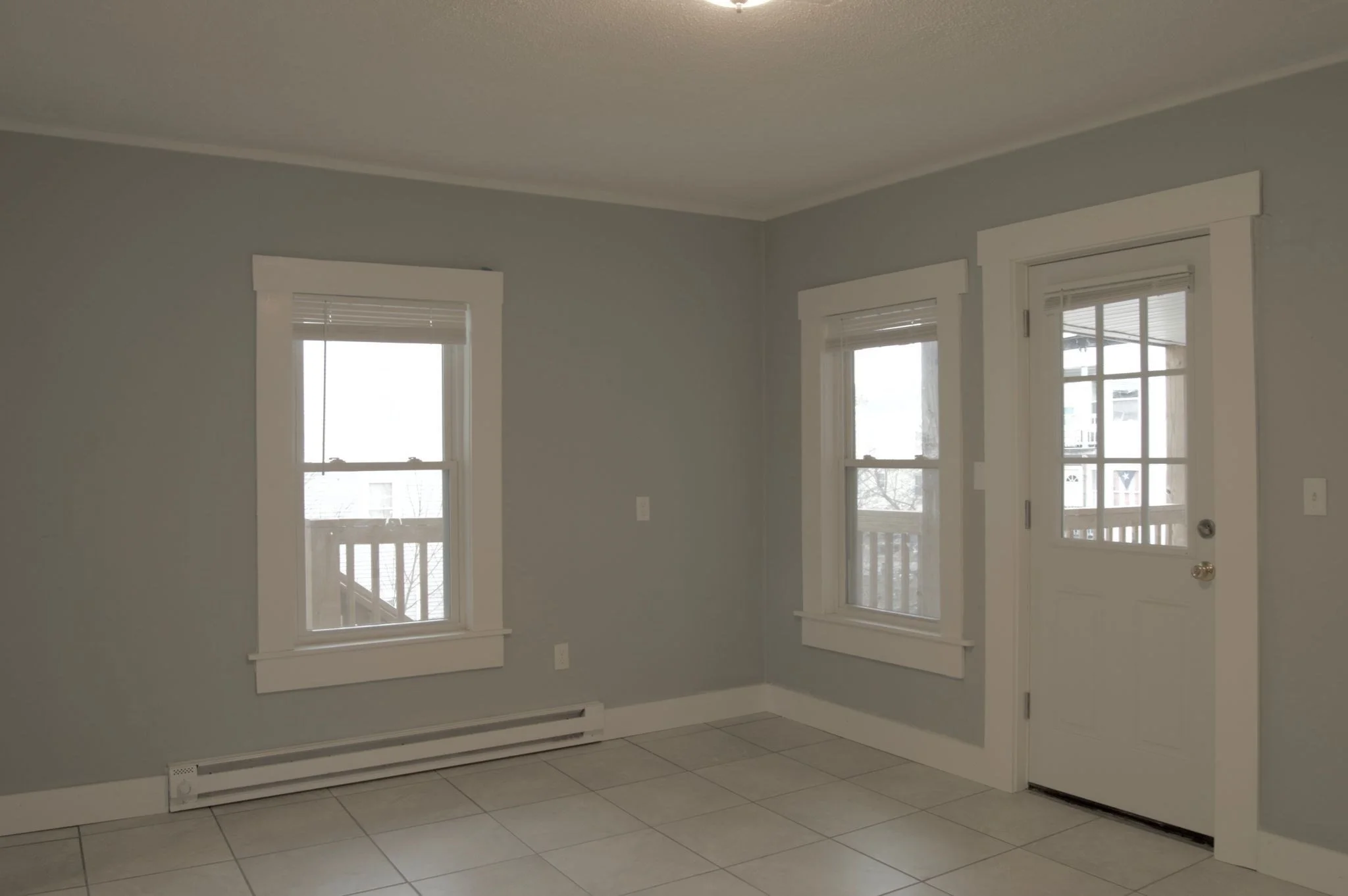 4 bed, 1 bath apartment for rent at 105 Clarendon St Unit 3, Fitchburg — photo 2 of 16