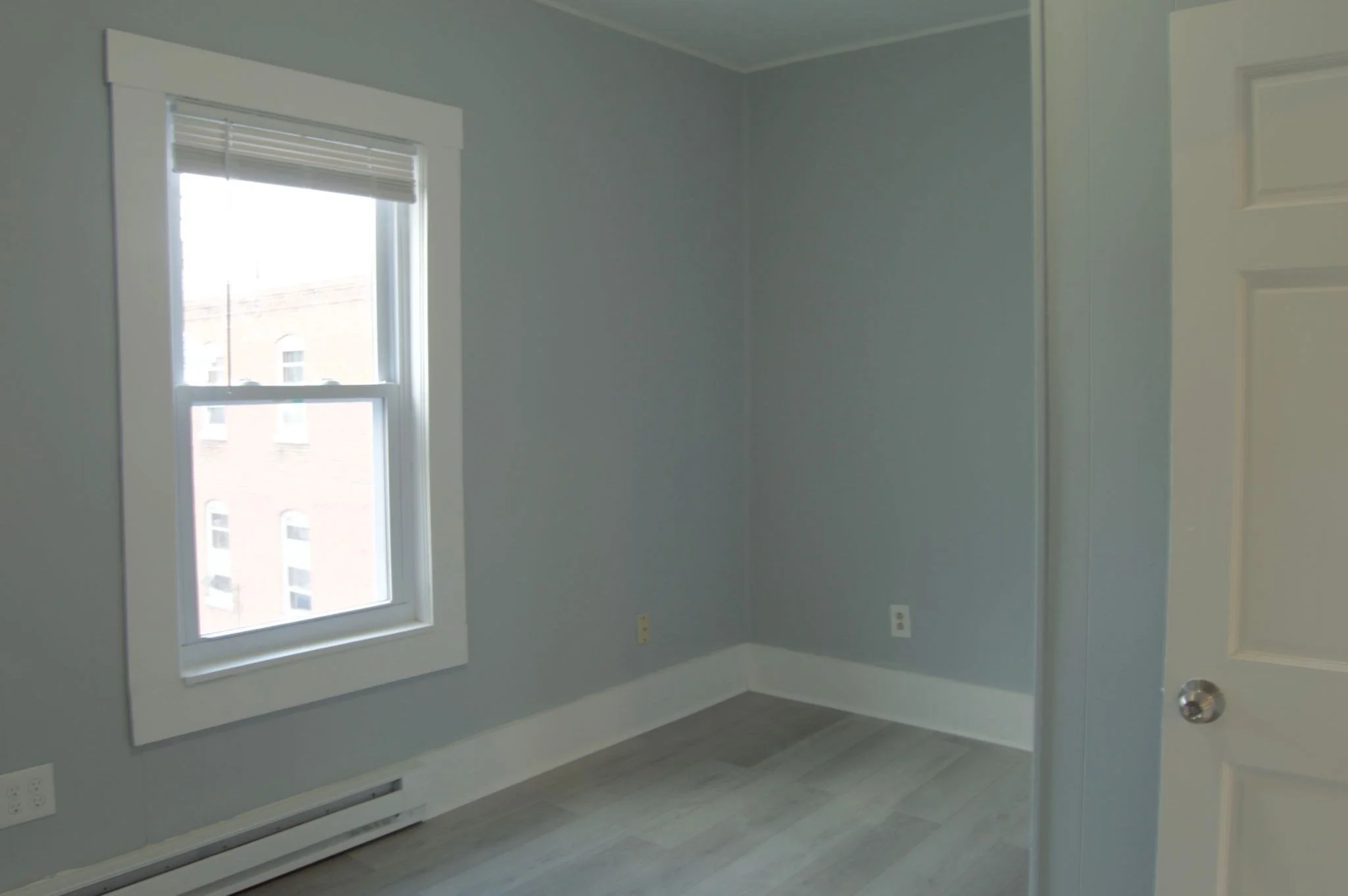 4 bed, 1 bath apartment for rent at 105 Clarendon St Unit 3, Fitchburg — photo 11 of 16