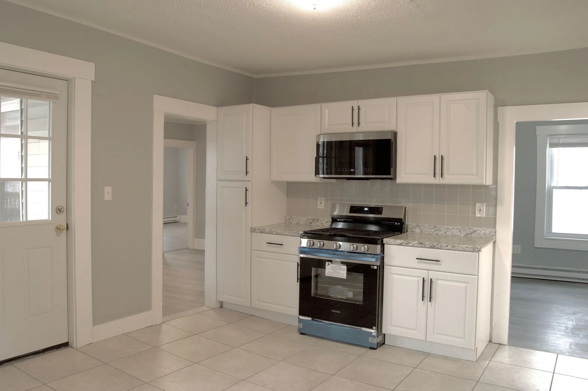 4 bed, 1 bath apartment for rent at 105 Clarendon St Unit 3, Fitchburg