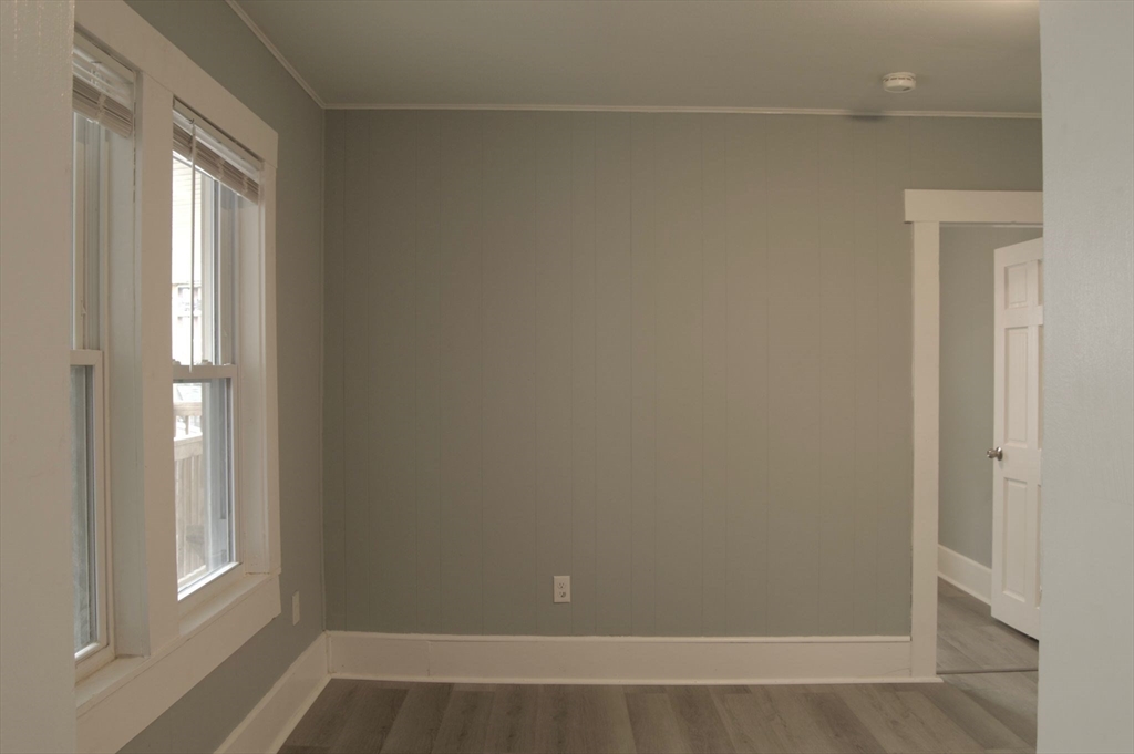 4 bed, 1 bath apartment for rent at 105 Clarendon St Unit 3, Fitchburg — photo 10 of 25