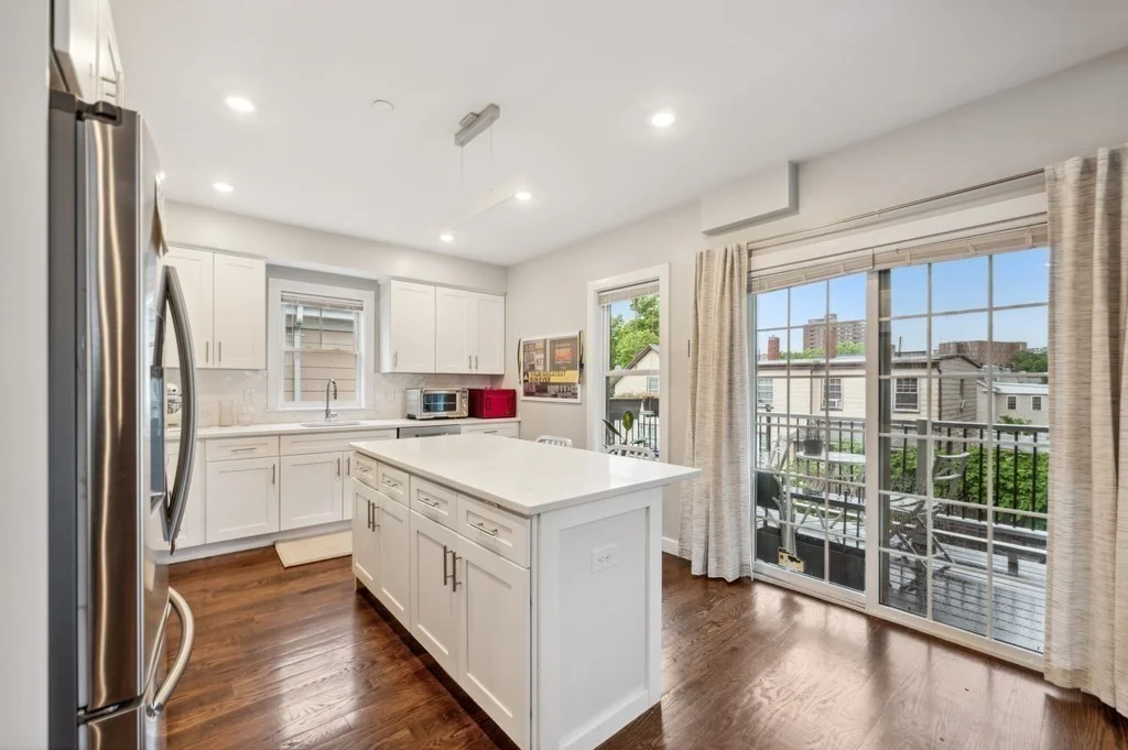 2 bed, 2.5 bath apartment for rent at 105 Cross St Unit 2, East Somerville — photo 6 of 17