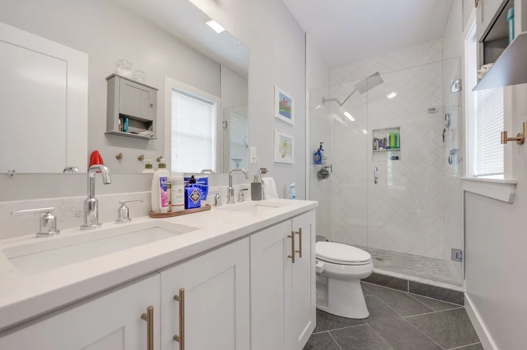 2 bed, 2 bath apartment for rent at 105 Cross St Unit 3, Somerville — photo 14 of 21