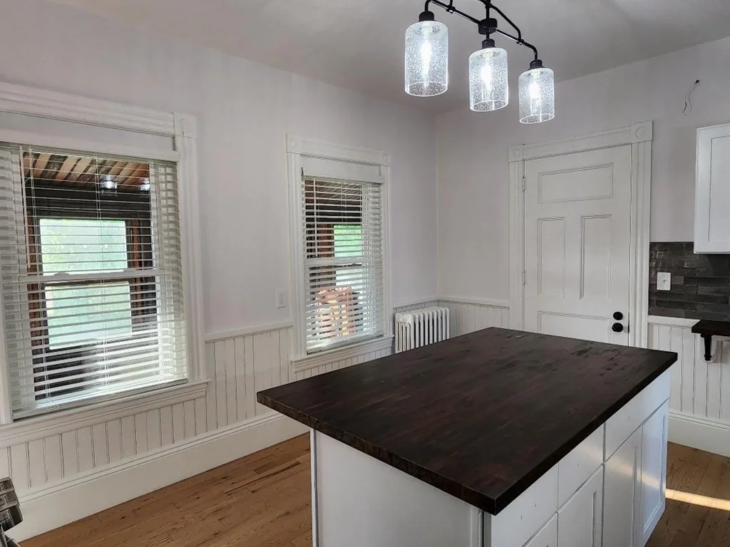 2 bed, 1 bath apartment for rent at 105 E Main St Unit 2, Orange — photo 5 of 24