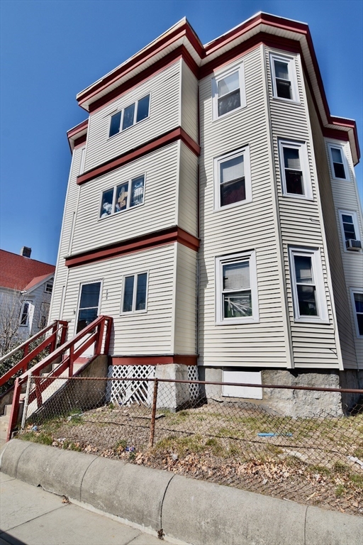 4 bed, 1 bath apartment for rent at 105 Evans St Unit 3, Dorchester — photo 19 of 19