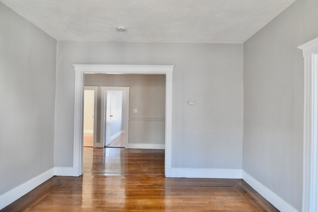 4 bed, 1 bath apartment for rent at 105 Evans St Unit 3, Dorchester — photo 3 of 19